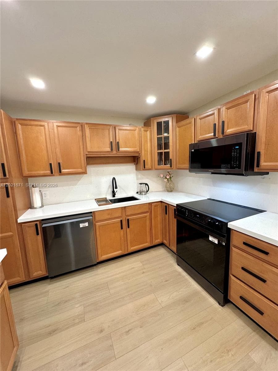 ADMIRALS PORT CONDO · #1607E in Aventura - Photo 8