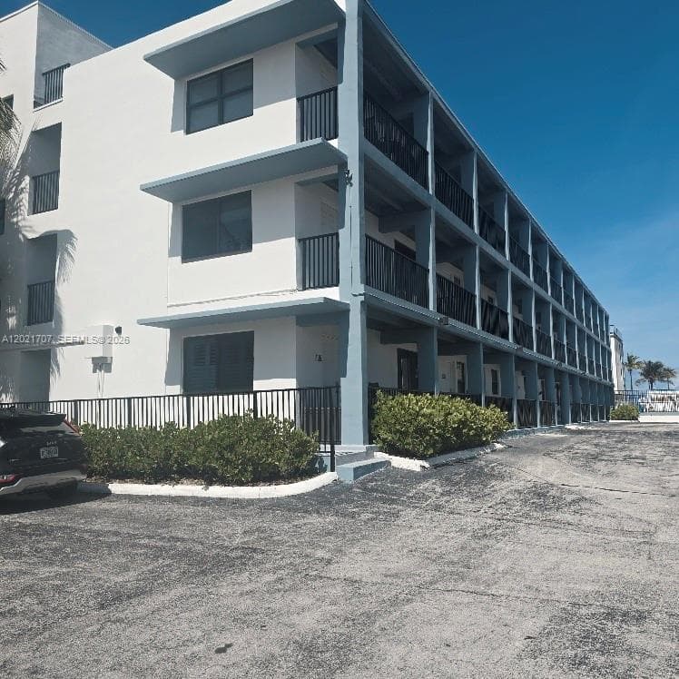 BEACH TERRACE RESORT · #B101 in Hollywood - Photo 23