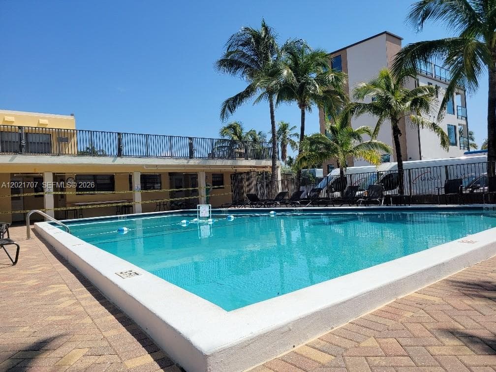 BEACH TERRACE RESORT · #B101 in Hollywood - Photo 15