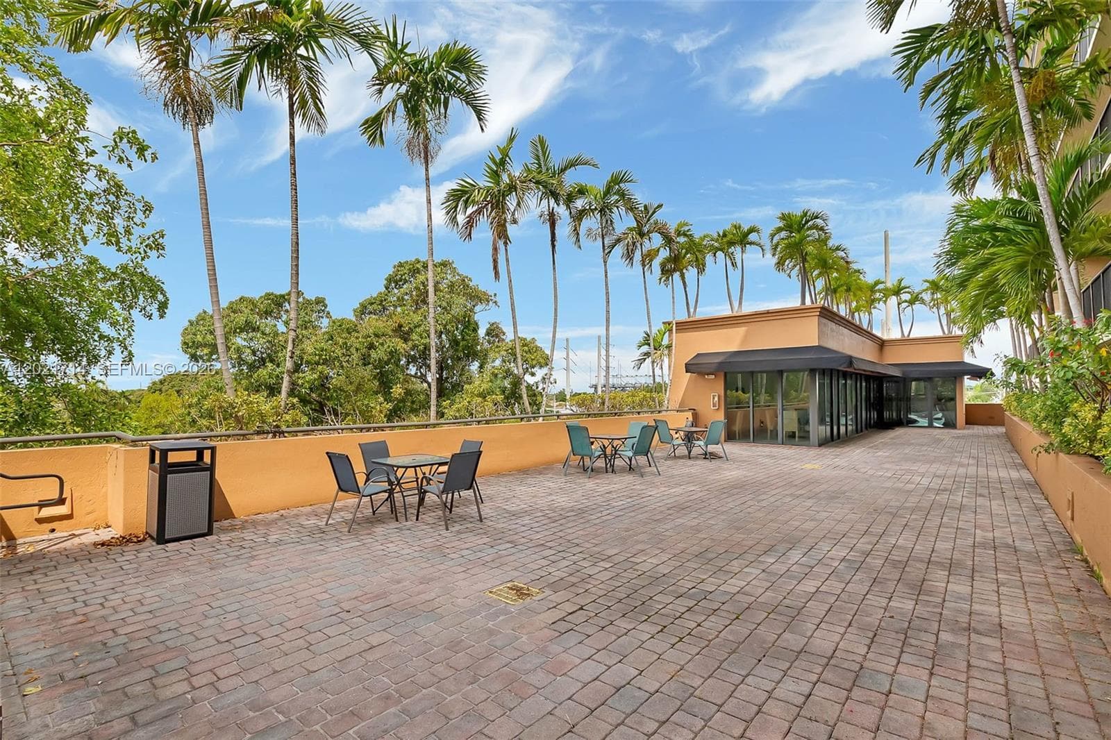 CORAL POINTE CONDO · #805 in Miami - Photo 36