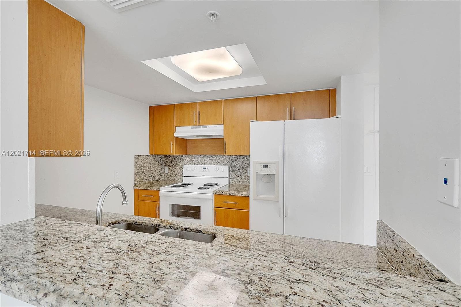 CORAL POINTE CONDO · #805 in Miami - Photo 4