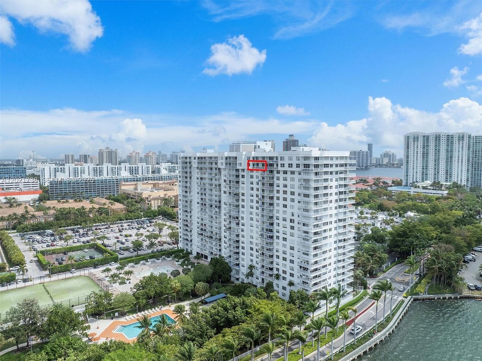 ADMIRALS PORT CONDO · #2112E in Aventura - Photo 2