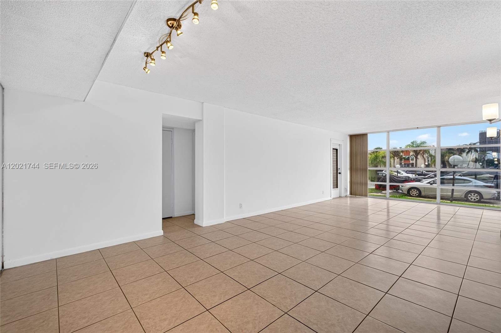 DESOTO PARK · #120 in Hallandale Beach - Photo 8