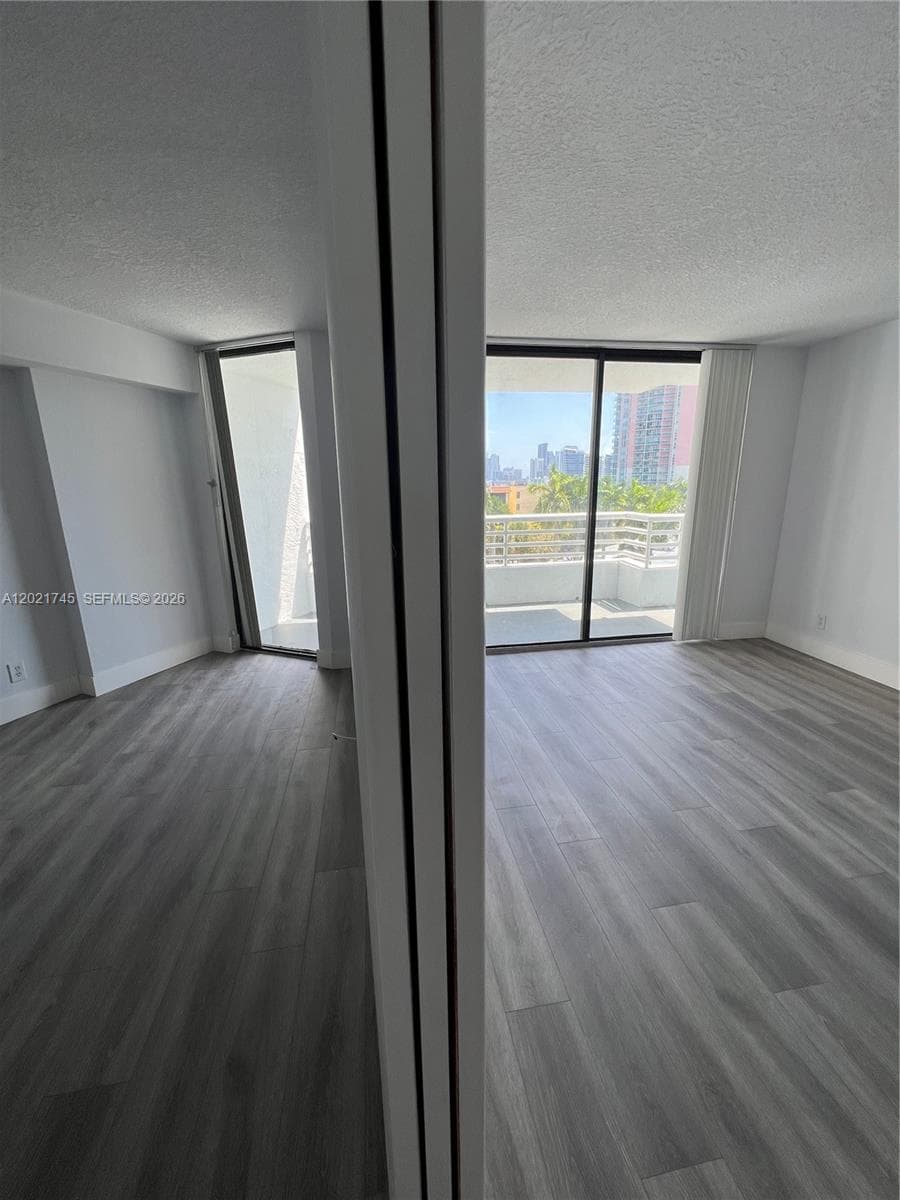 PARC CENTRAL · #616 in Aventura - Photo 17