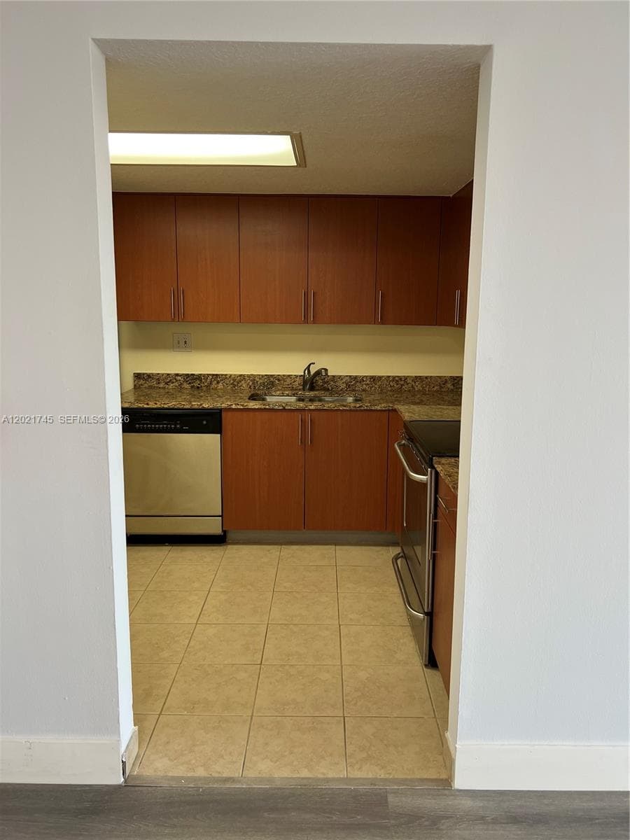 PARC CENTRAL · #616 in Aventura - Photo 9