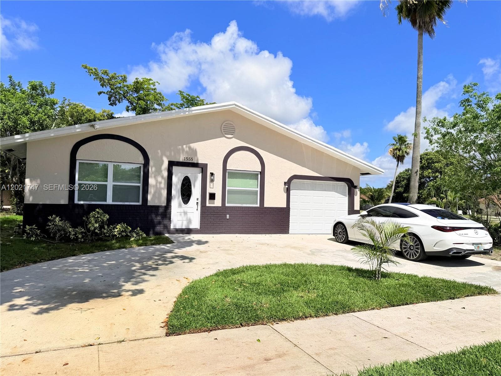 1555 NW 6th Ave photo 6