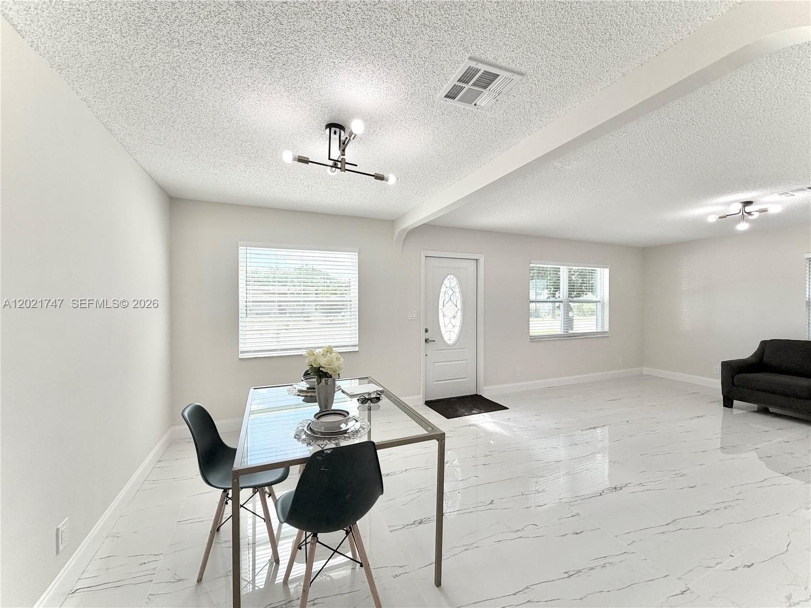 1555 NW 6th Ave photo 12