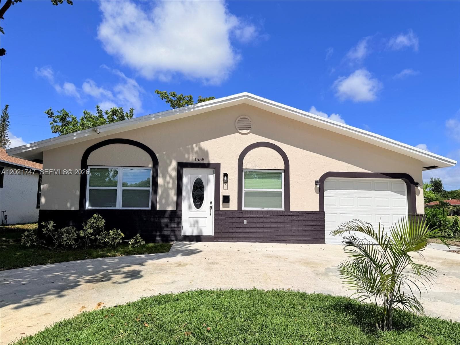 1555 NW 6th Ave photo 5