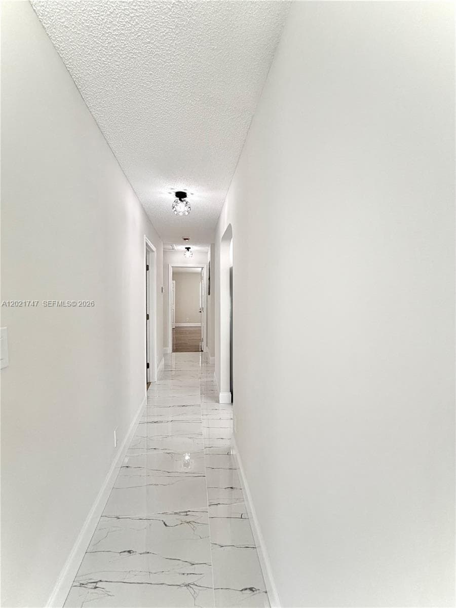 1555 NW 6th Ave photo 21