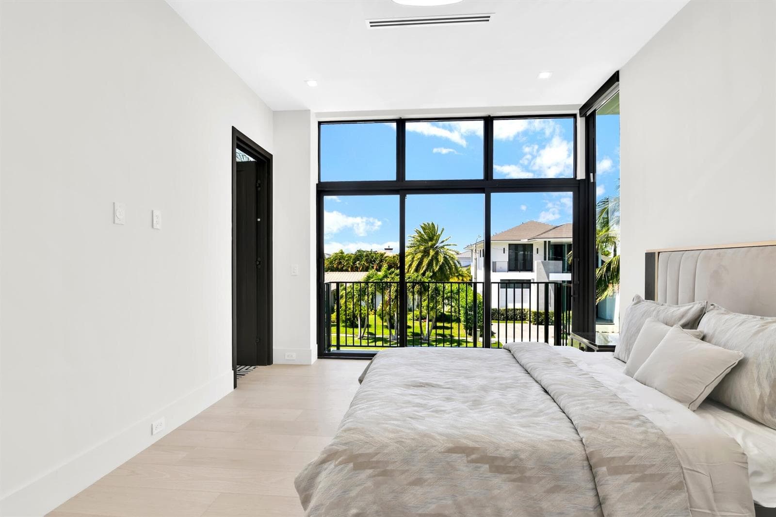 344 NE Second St, Boca Raton 2-120