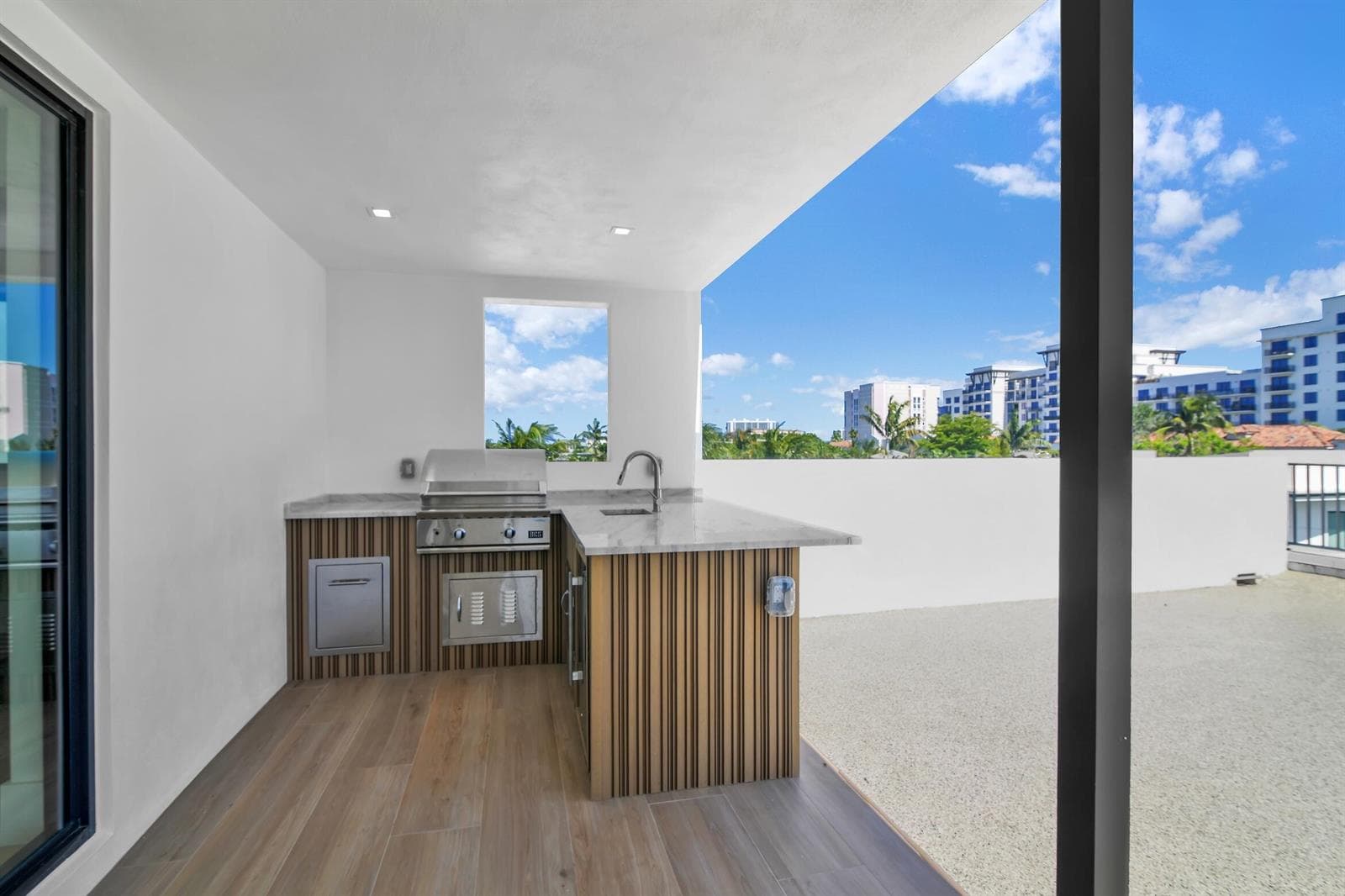344 NE Second St, Boca Raton 2-98