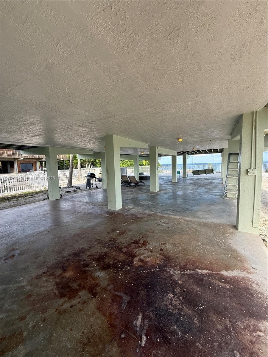 172 Valois Blvd photo 44