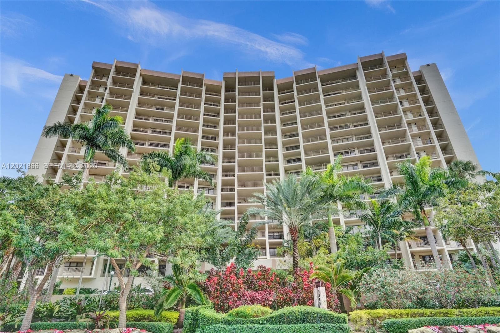 HAMPTON BEACH CLUB · #1012 in Lauderdale By The Sea - Photo 6