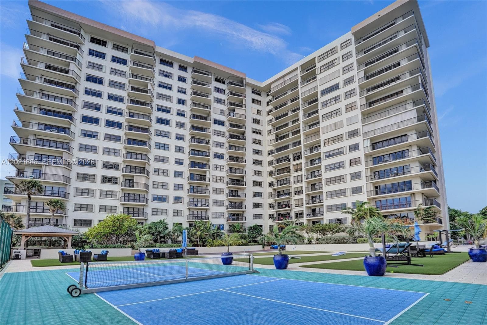 HAMPTON BEACH CLUB · #1012 in Lauderdale By The Sea - Photo 35
