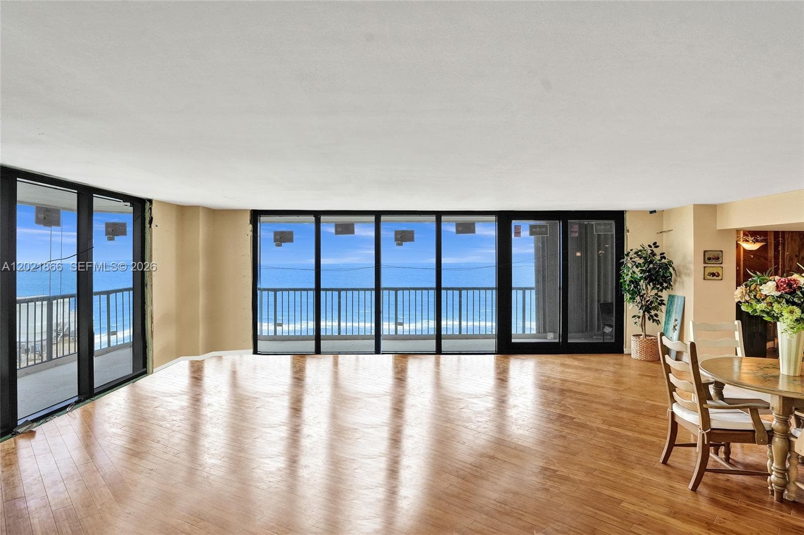 HAMPTON BEACH CLUB · #1012 in Lauderdale By The Sea - Photo 4