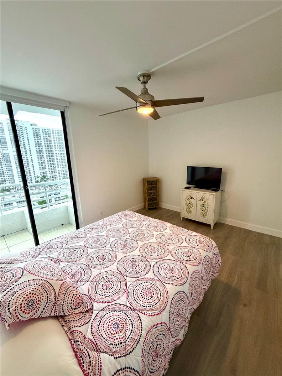 Parc Central East · #1713 in Aventura - Photo 13