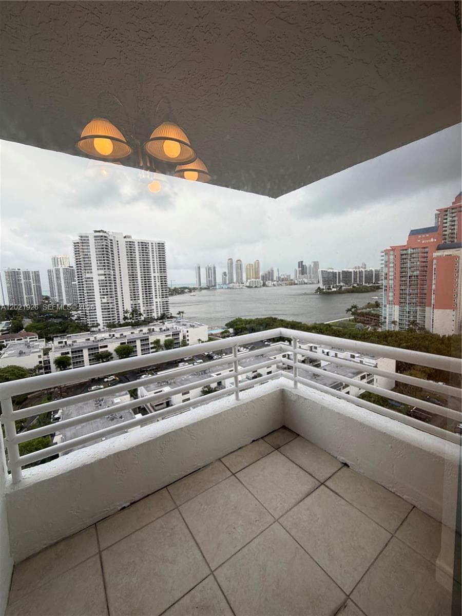 Parc Central East · #1713 in Aventura - Photo 12