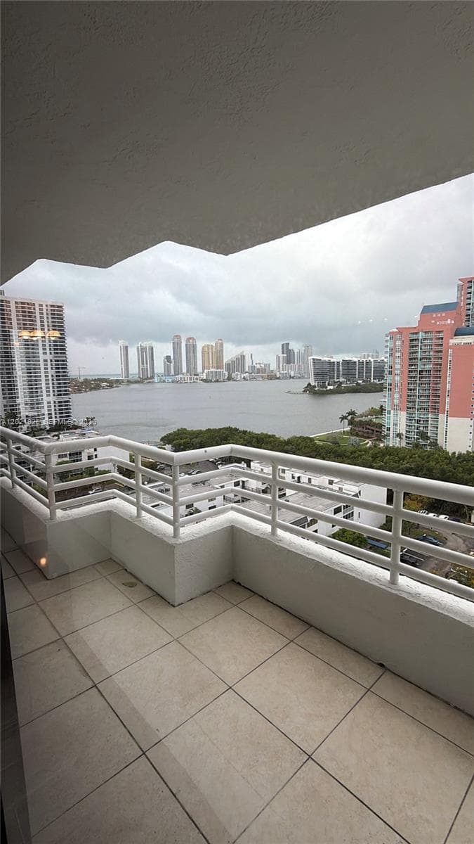 Parc Central East · #1713 in Aventura - Photo 18
