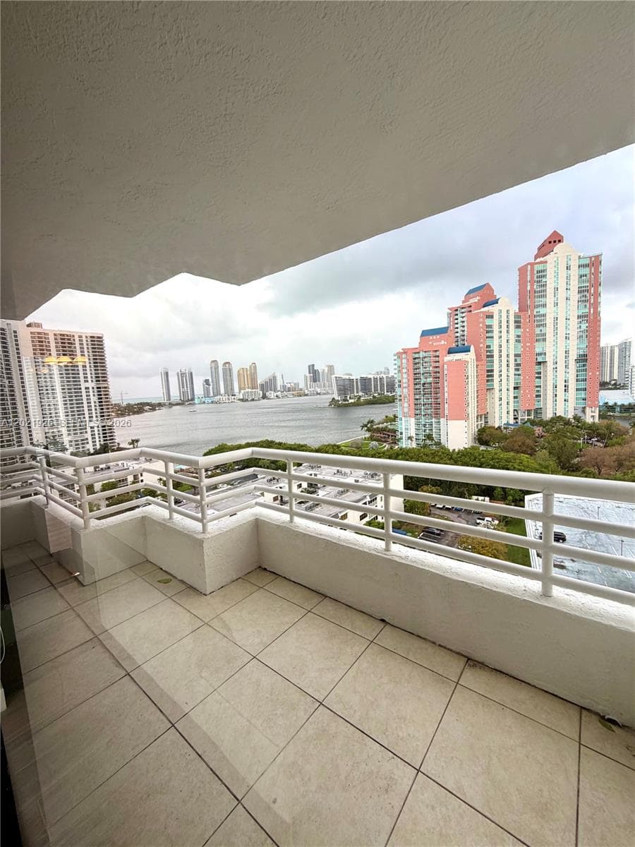 Parc Central East · #1713 in Aventura - Photo 11