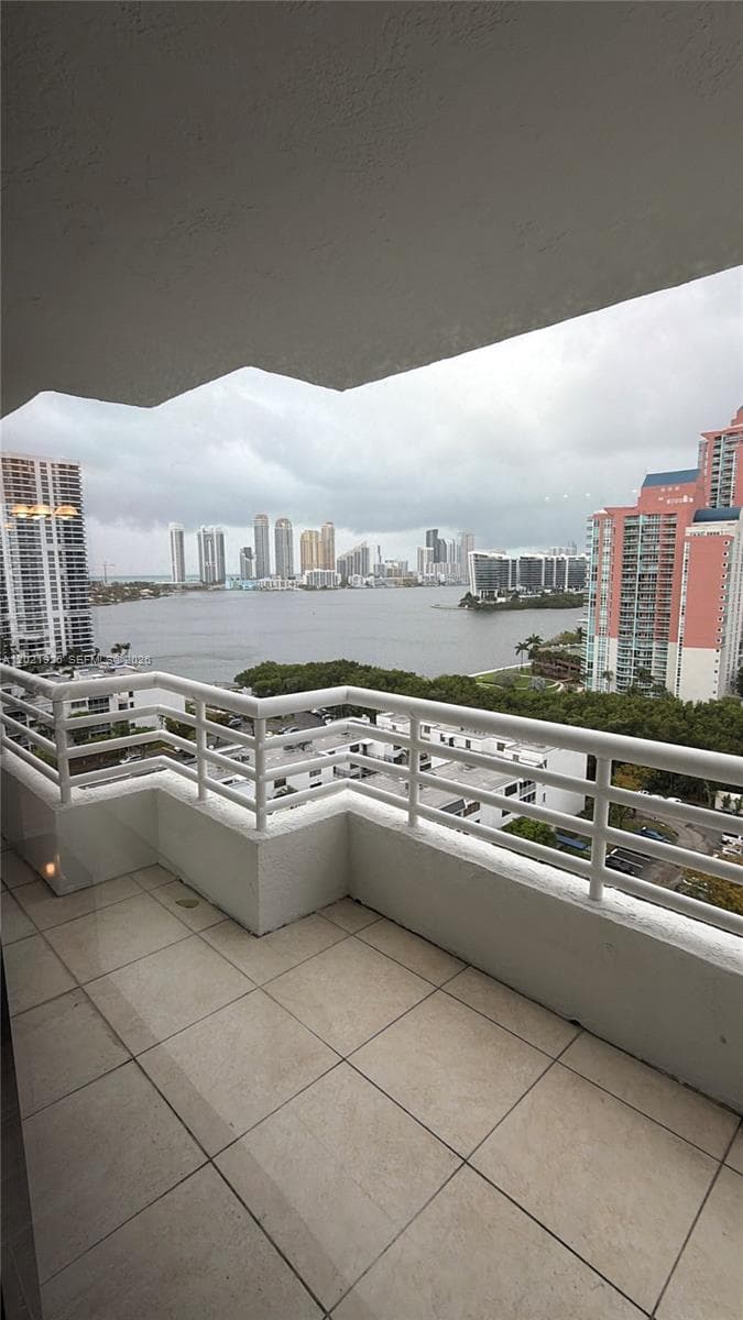 Parc Central East · #1713 in Aventura - Photo 19