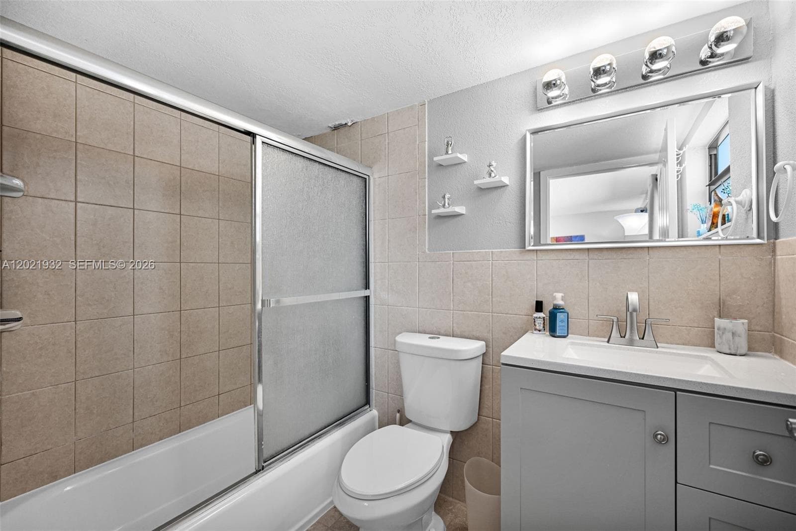 COLLINS PLAZA CONDO · #403 in Miami Beach - Photo 20