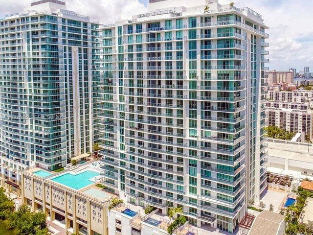Parque Towers · #5-1003 in Sunny Isles Beach - Photo 1