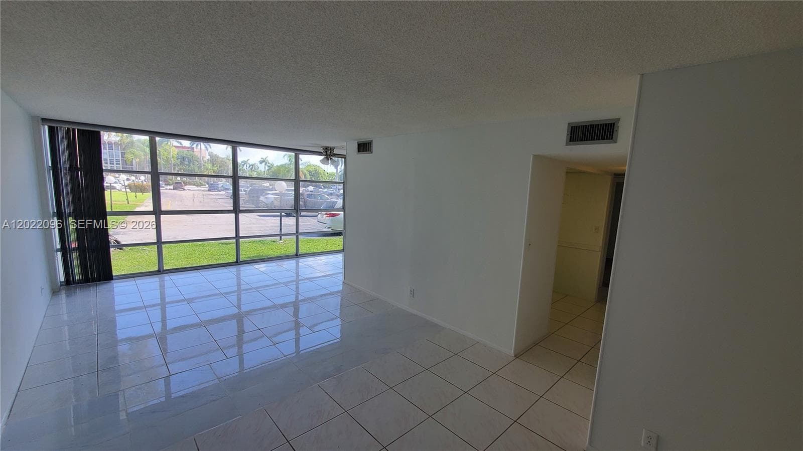 DESOTO PARK CONDO · #109 in Hallandale Beach - Photo 4