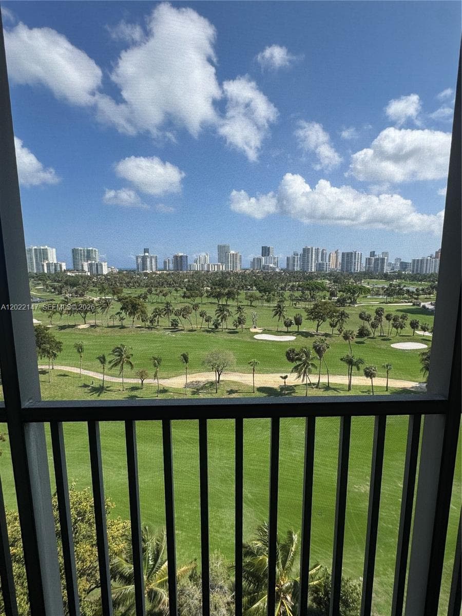 CORONADO CONDO TOWER I · #1205 in Aventura - Photo 2