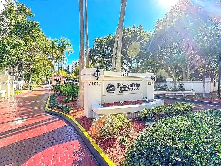 PLAZA OF AMERICAS CONDO · #1018 in Sunny Isles Beach - Photo 6
