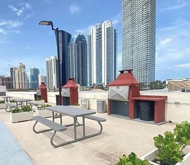 PLAZA OF AMERICAS CONDO · #1018 in Sunny Isles Beach - Photo 19