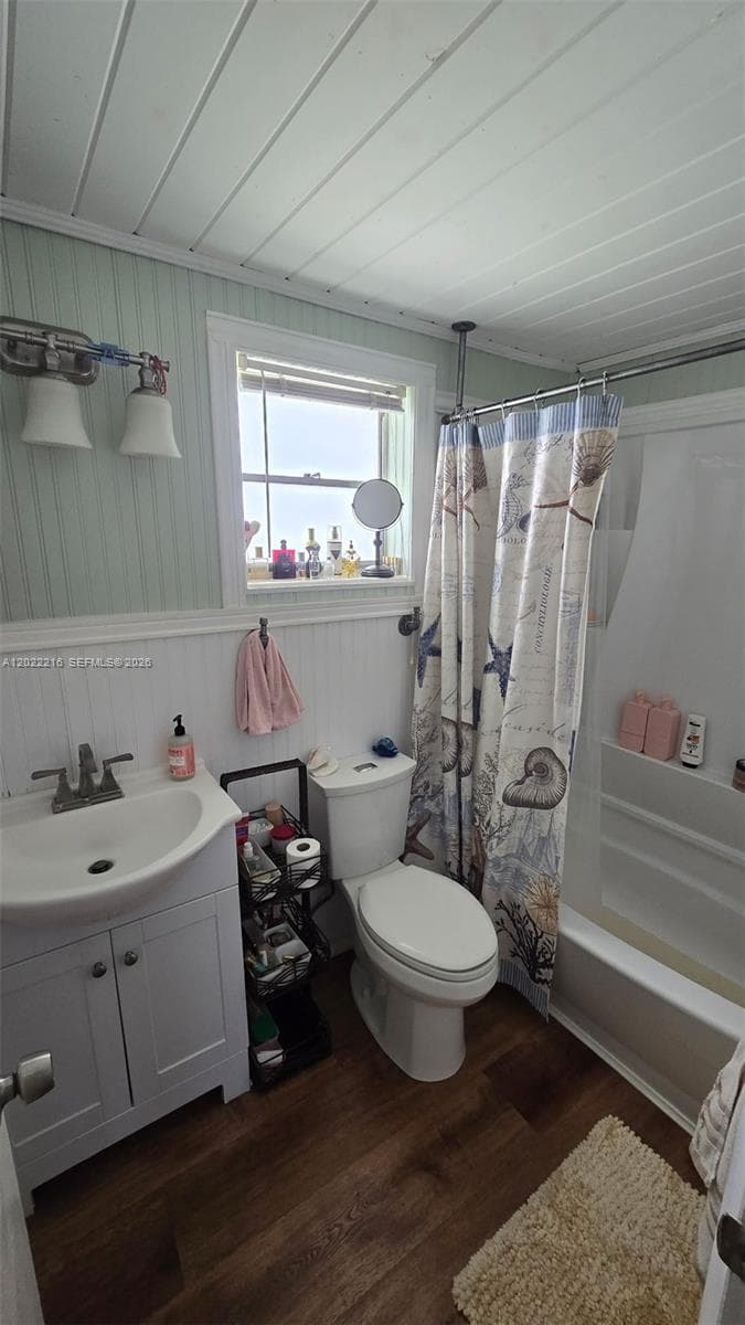 CRYSTAL COURT MANOR NO 5 · #2A in Hollywood - Photo 9