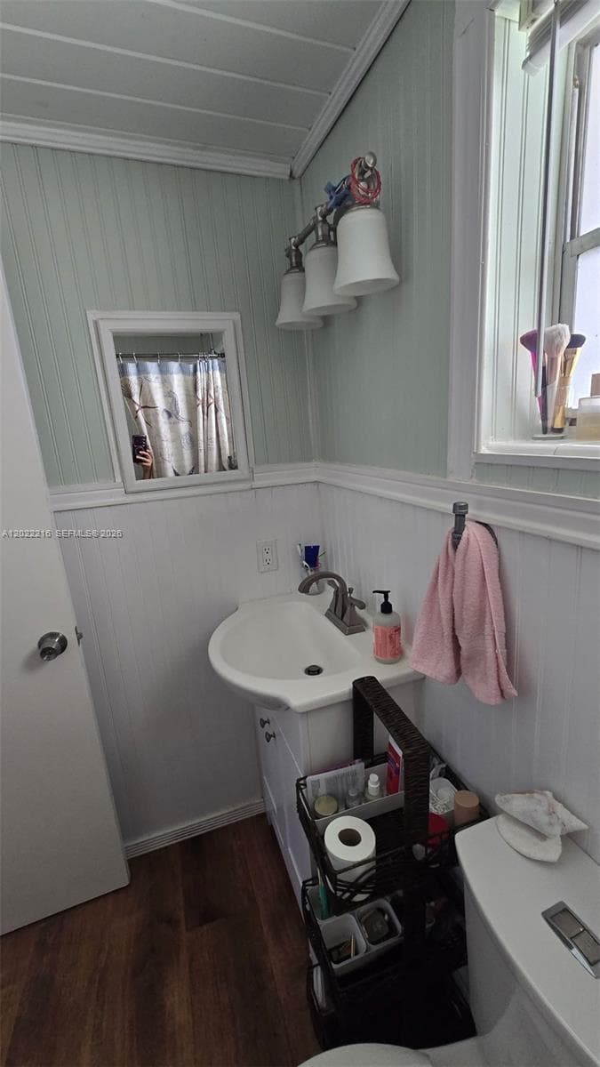 CRYSTAL COURT MANOR NO 5 · #2A in Hollywood - Photo 8