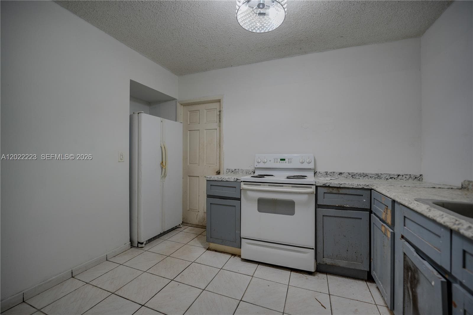 9921 SW 165th Ter photo 22