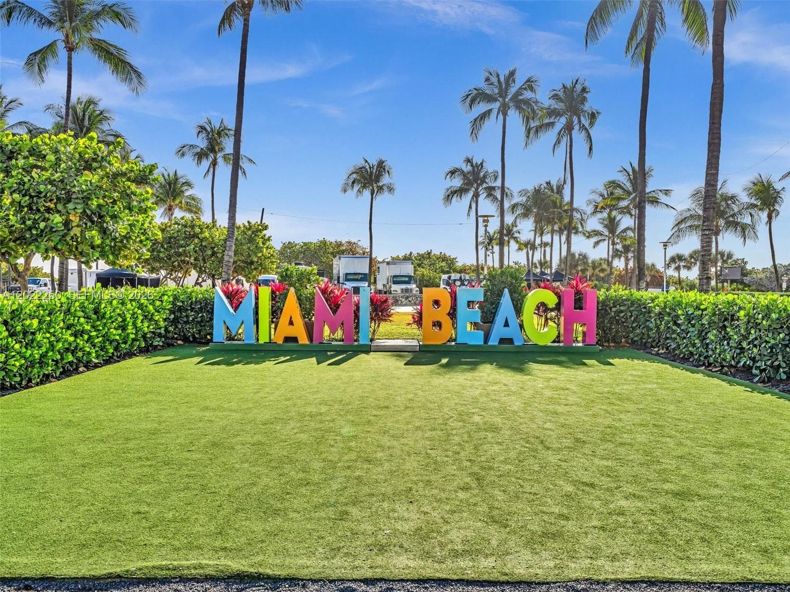 Perfect Location, in the heart of Sobe, across from the Beach and Lummus Park