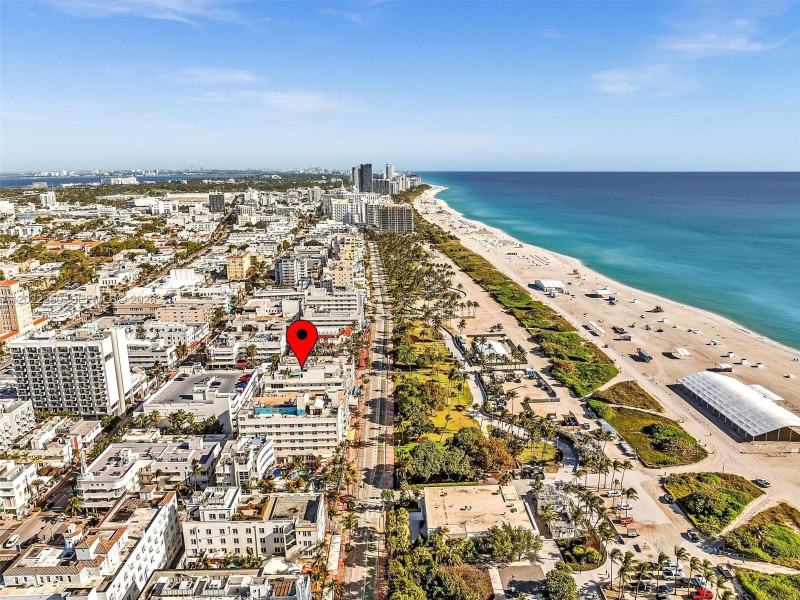 Perfect Location, in the heart of Sobe, across from the Beach and Lummus Park