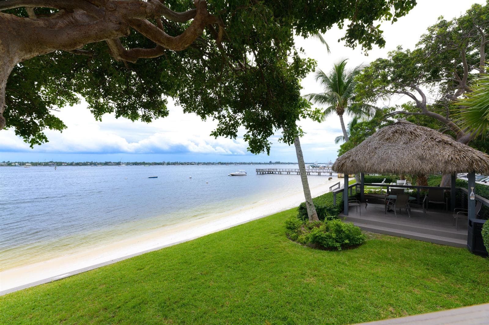 Tiki Hut