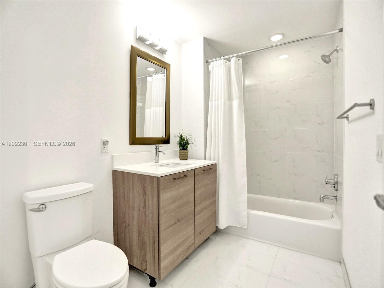 THE HARBOUR · #403 in North Miami Beach - Photo 14