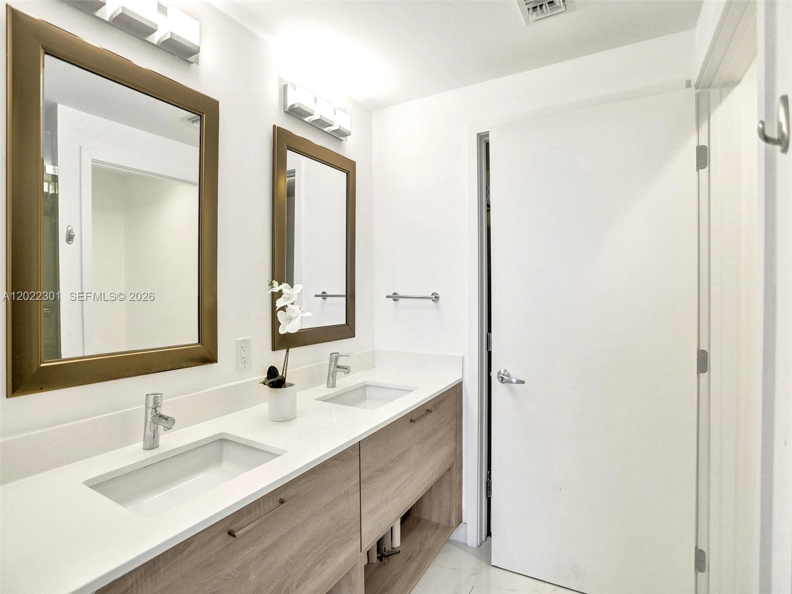 THE HARBOUR · #403 in North Miami Beach - Photo 11