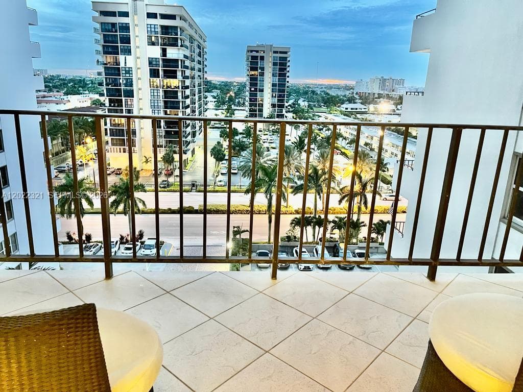 PARKER PLAZA CONDO ESTATE · #801 in Hallandale Beach - Photo 2