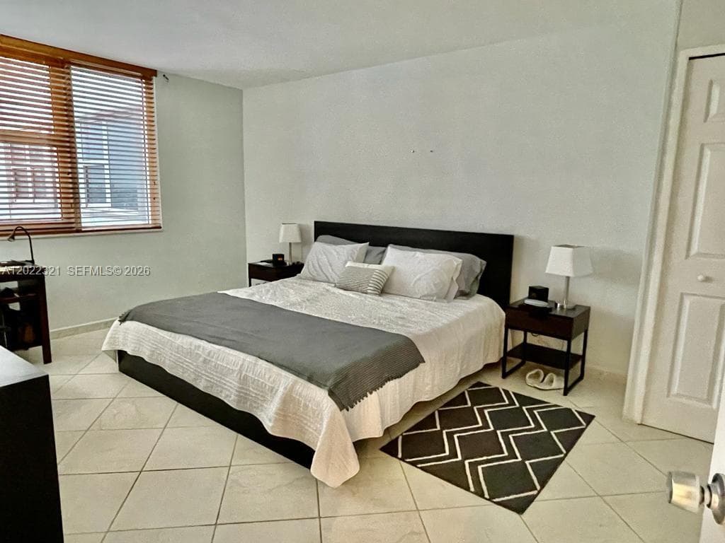 PARKER PLAZA CONDO ESTATE · #801 in Hallandale Beach - Photo 7