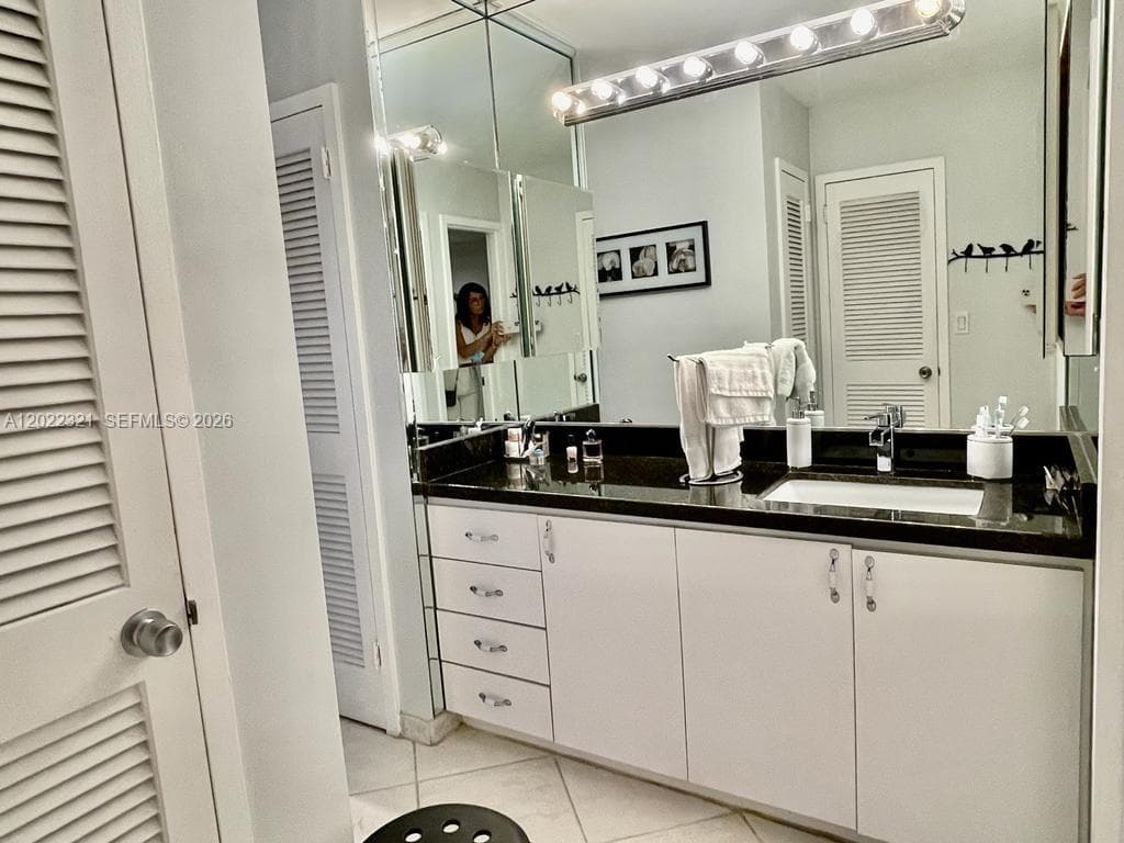 PARKER PLAZA CONDO ESTATE · #801 in Hallandale Beach - Photo 5