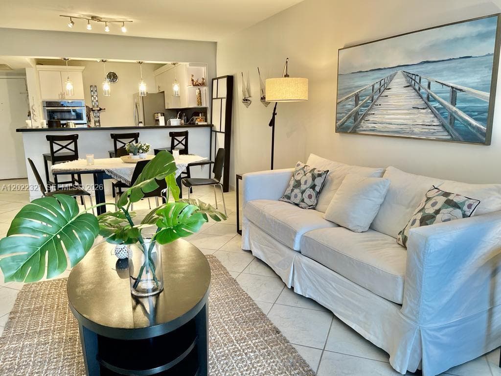 PARKER PLAZA CONDO ESTATE · #801 in Hallandale Beach - Photo 10