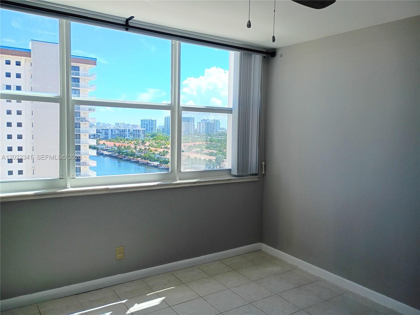 TRAFALGAR TOWERS CONDOMIN · #1208 in Hollywood - Photo 12