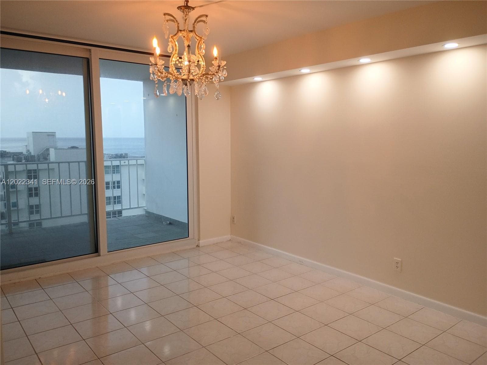 TRAFALGAR TOWERS CONDOMIN · #1208 in Hollywood - Photo 25