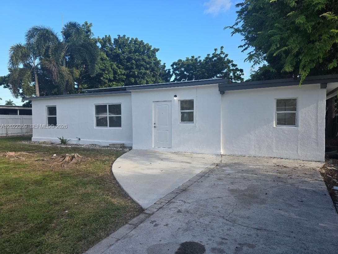 15340 Garfield Dr photo 3