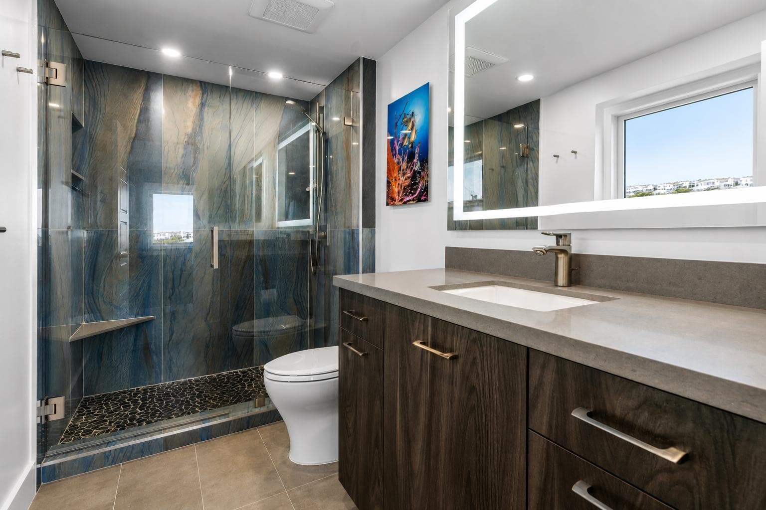 Guest Suite Bathroom