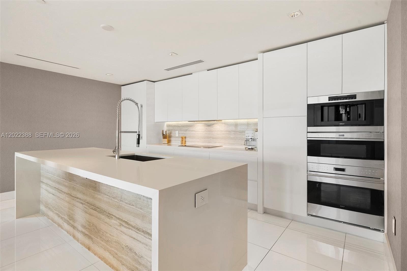 1 Hotel & Homes · #PH-1718 in Miami Beach - Photo 3