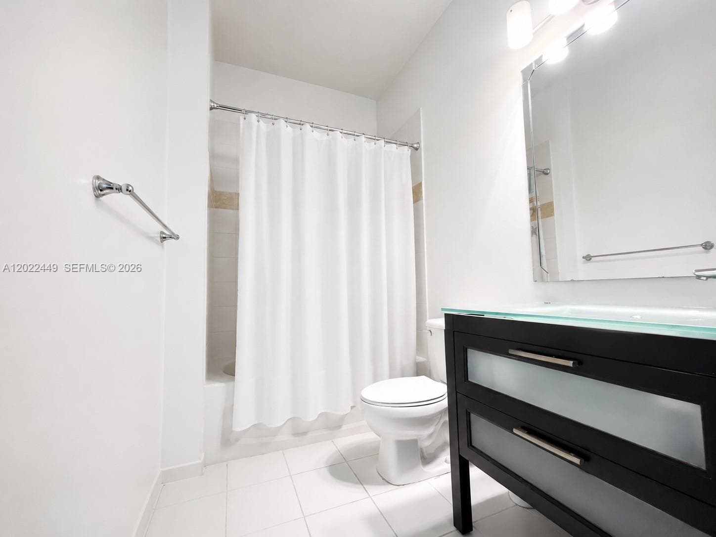 1st Floor Bathroom