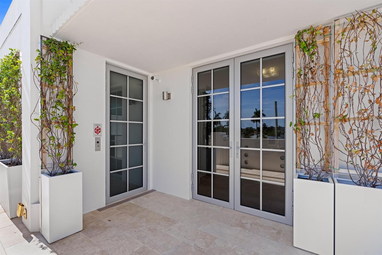 Private Entrance