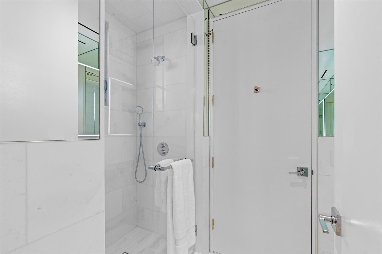 Secondary Full Bath
